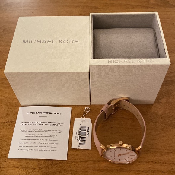 Michael Kors Pyper Leather watch - Picture 4 of 5